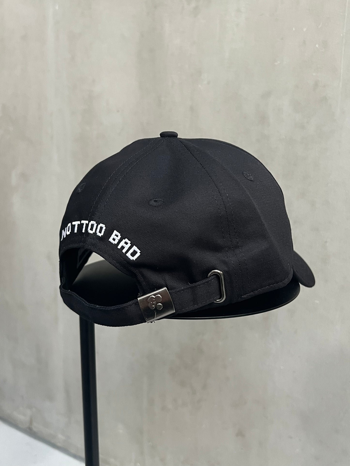 CLOVER CAP